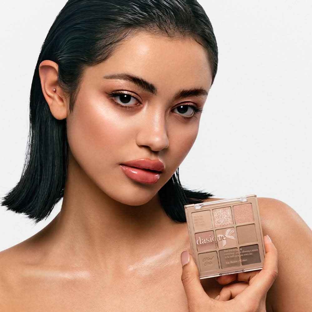 DASIQUE Shadow Palette Muted Nuts